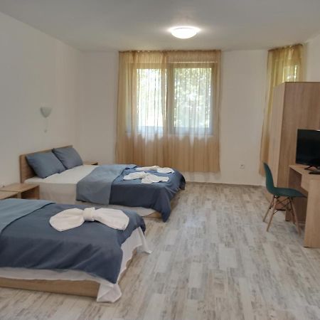 Apartment'S Pita & Mare Китен Екстериор снимка