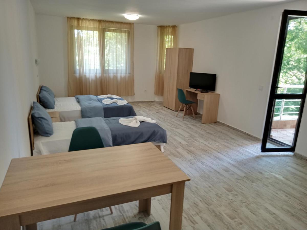 Apartment'S Pita & Mare Китен Екстериор снимка