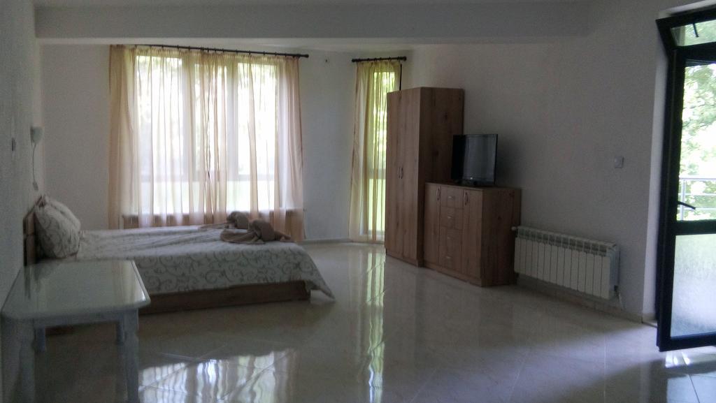Apartment'S Pita & Mare Китен Екстериор снимка